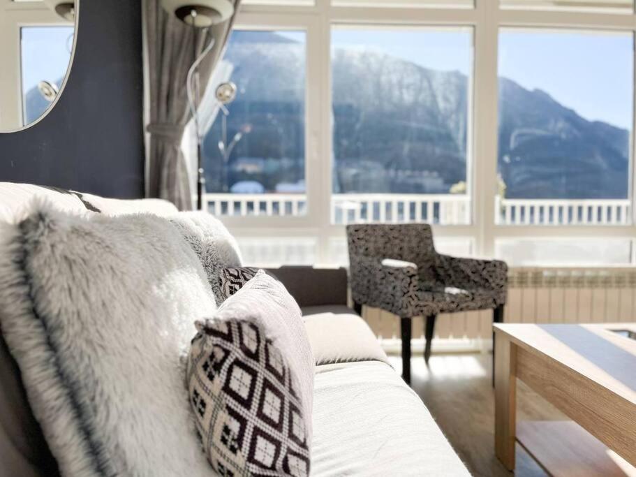 Casco Antiguo, Balcon Vistas, 10pax - 3parkings L By Bonesvacances * Andorra la Vieja