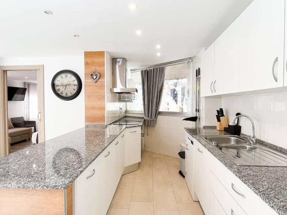Casco Antiguo, Balcon Vistas, 10pax - 3parkings L By Bonesvacances Apartamento Andorra la Vieja